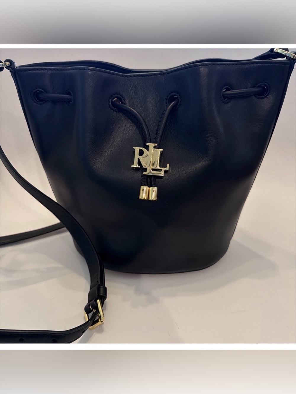 Ralph Lauren Women's Smooth Leather Medium Andie 19 Drawstring Bag Black $295